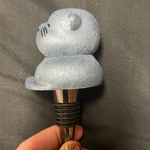 Sassy Grey Kitty Homemade Wine Bottle Stopper - Picture 3 of 5